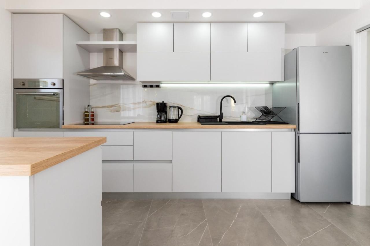 Apartment Vuletin Kaštela Eksteriør bilde
